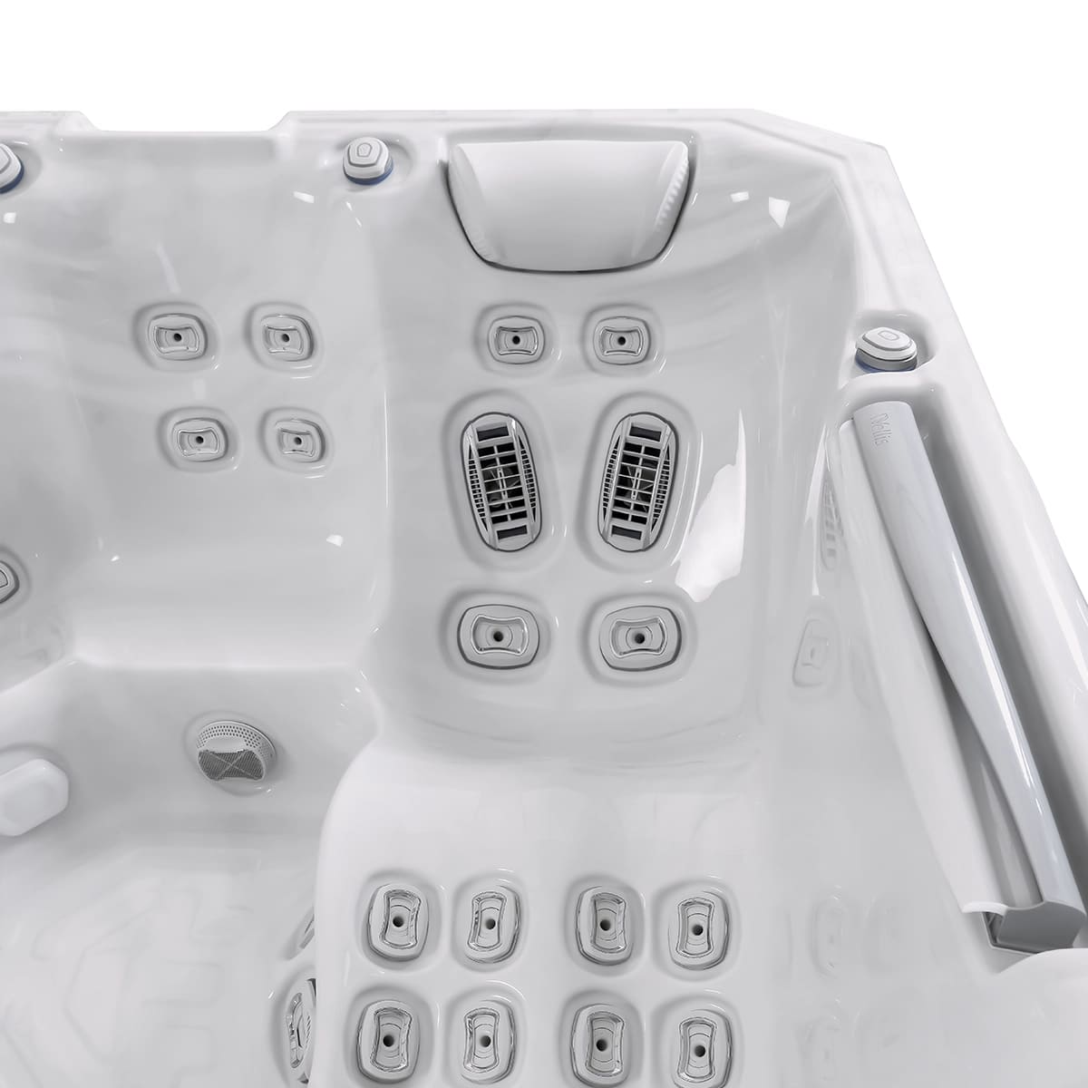 Спа бассейн Wellis Everest Life Deluxe